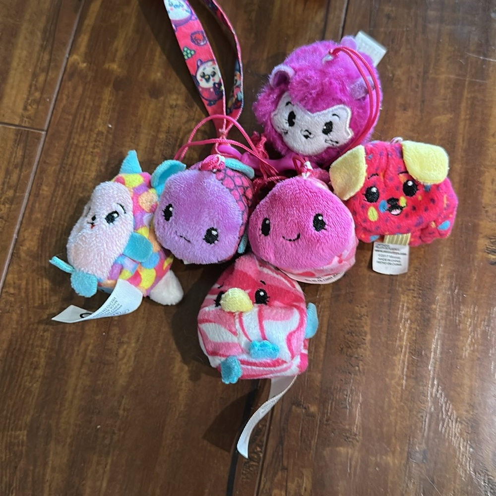 Lot of 8 Pikmi Pops Mini Plush Charms w Lanyard - Picture 2 of 10
